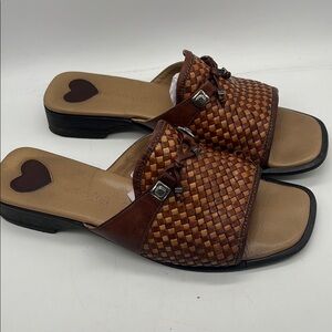 Brighton Leather Basket weave Sandals Sz 7.5  embellished Brown & Tan